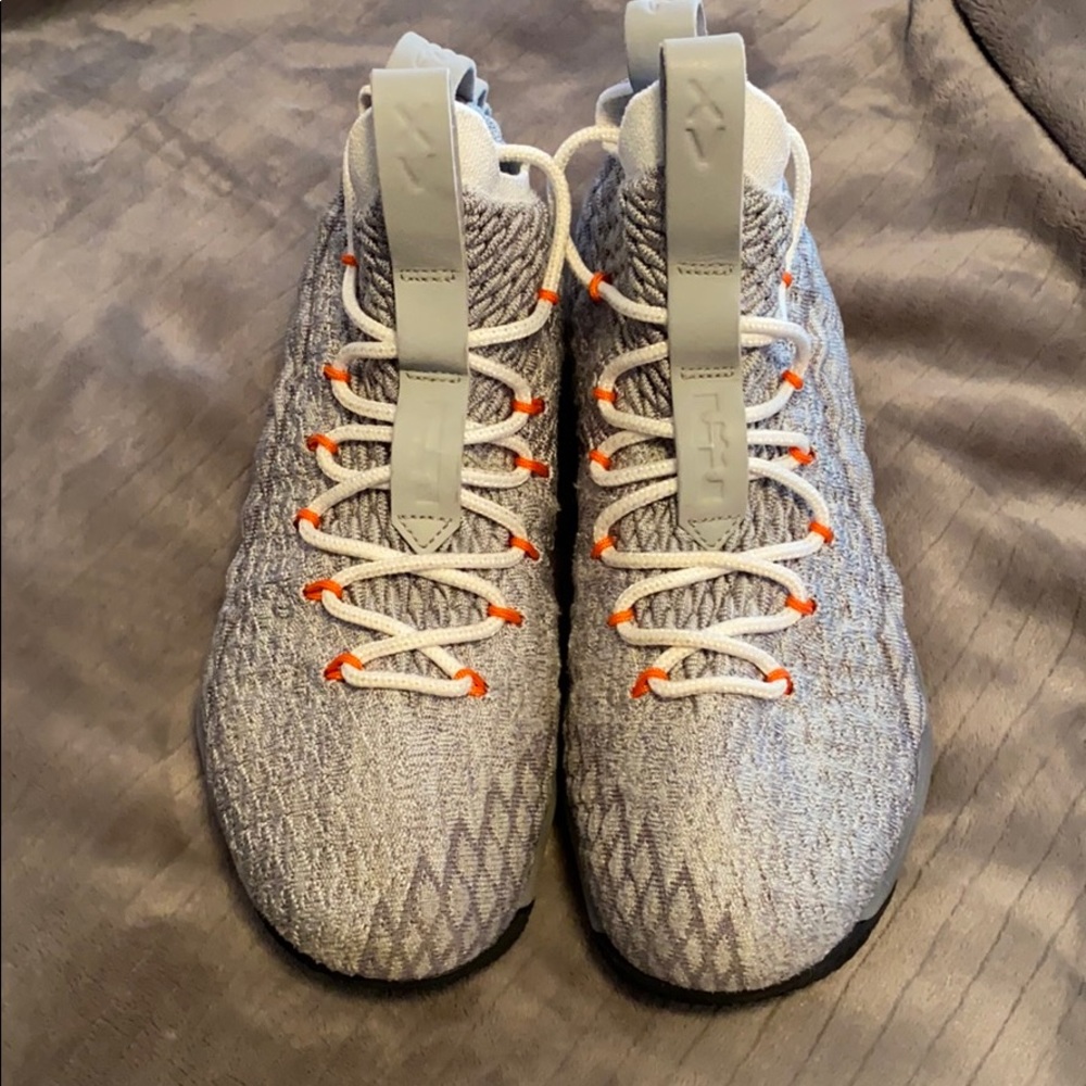 Nike Lebron XV Shoes